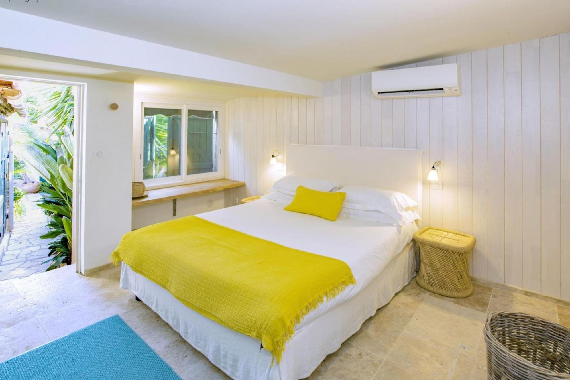 The Ideal Waterfront Vacation In * Ajaccio (Corsica)