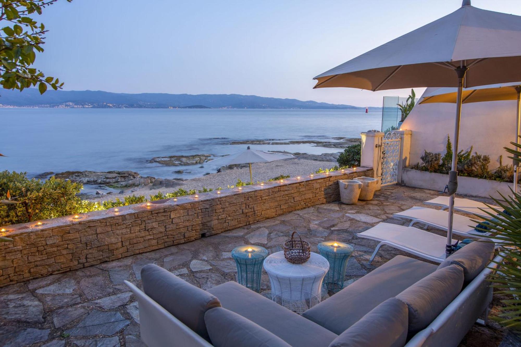Hébergement de vacances The Ideal Waterfront Vacation In Ajaccio (Corsica)