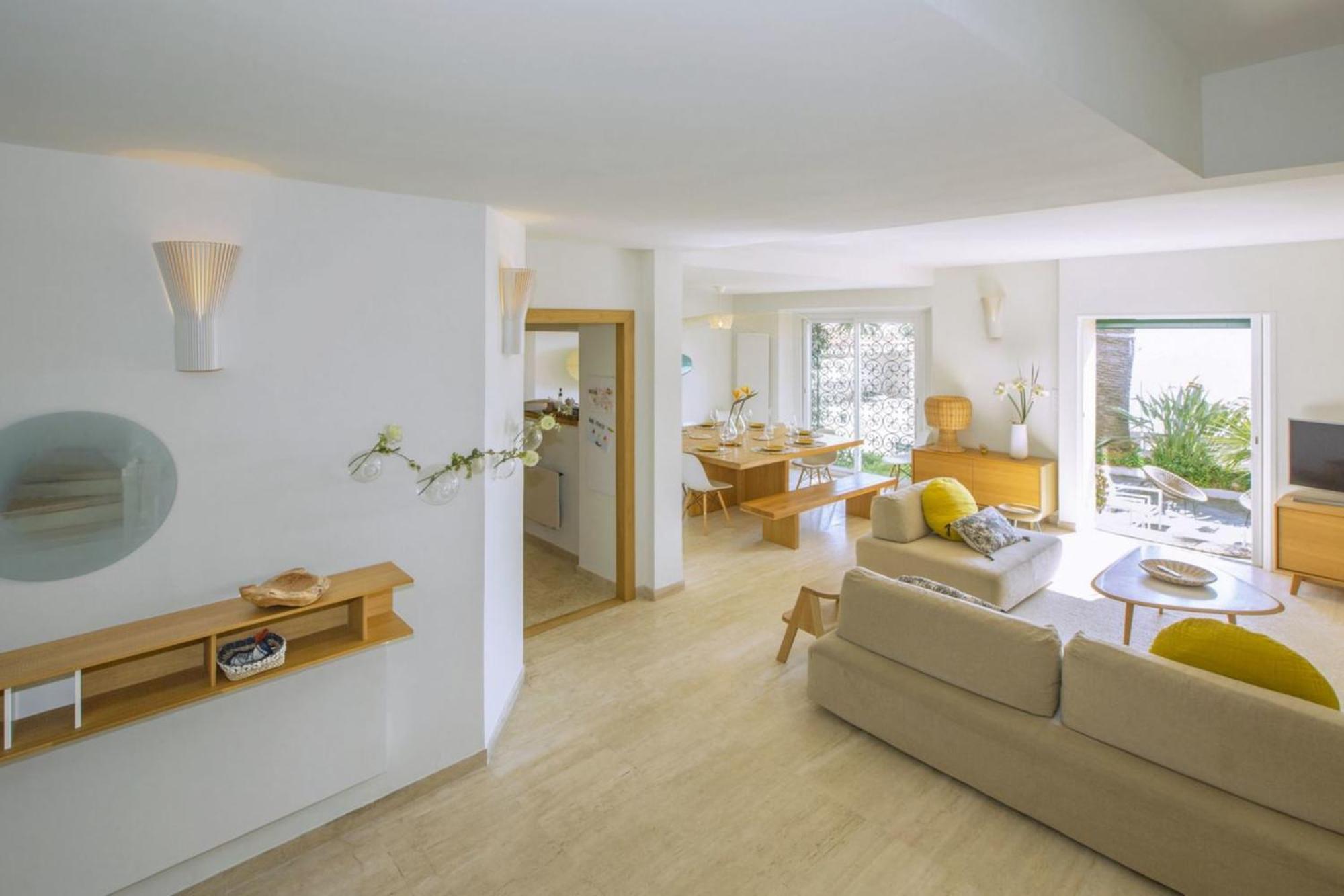 The Ideal Waterfront Vacation In Ferienhaus Ajaccio (Corsica)